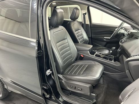Used 2018 Ford Escape Titanium w/ Ford Safe & Smart Package AWD/4WD image 24
