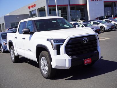 New 2026 Toyota Tundra SR5