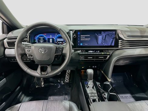 Used 2025 Toyota Camry LE FWD image 23