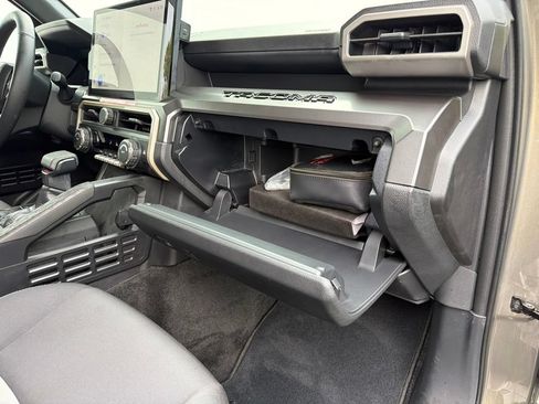 Used 2025 Toyota Tacoma TRD Sport RWD image 36