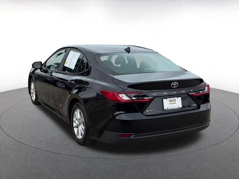 Used 2025 Toyota Camry LE FWD image 9
