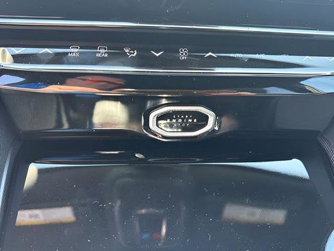 New 2026 Jeep Grand Cherokee Limited AWD/4WD image 10