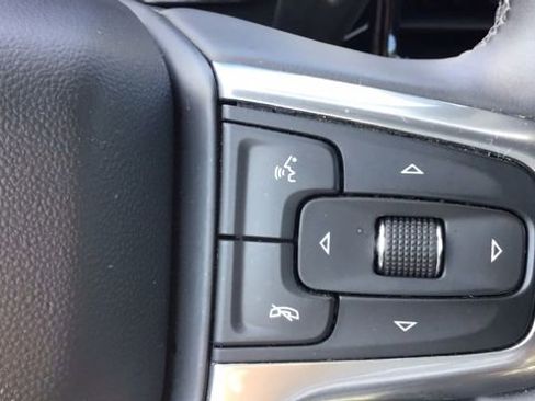 Used 2025 Chevrolet Silverado 2500 LT w/ Convenience Package image 22