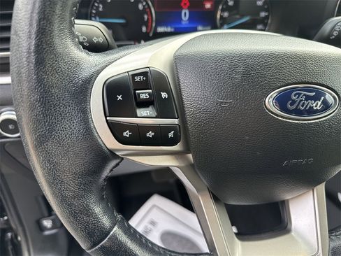 Used 2022 Ford Explorer XLT w/ Equipment Group 202A image 19