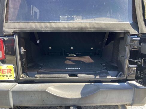 Used 2016 Jeep Wrangler Unlimited Sport w/ Quick Order Package 24S image 10