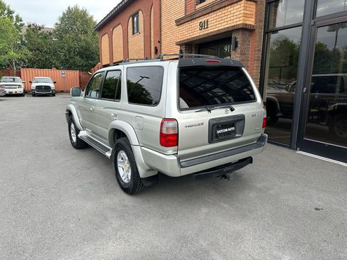 Used 2000 Toyota 4Runner SR5 w/ Upgrade Value Pkg 2 AWD/4WD image 5