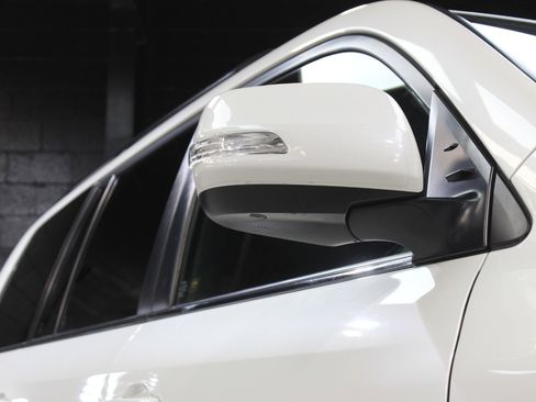 Used 2019 Toyota Land Cruiser w/ Four Season Floor Mat Package image 18