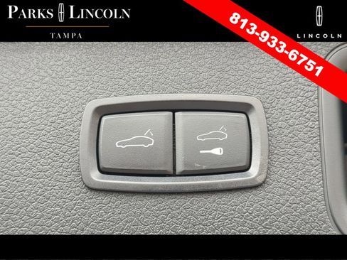 Used 2024 Porsche Macan S image 9