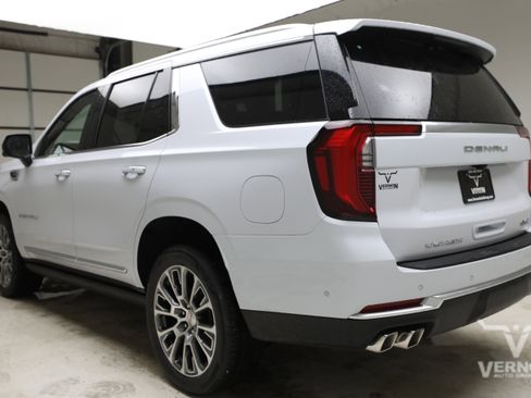 New 2026 GMC Yukon Denali w/ Sun & Power Step Package AWD/4WD image 3
