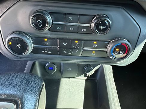 Used 2022 Ford Bronco 4-Door AWD/4WD image 20