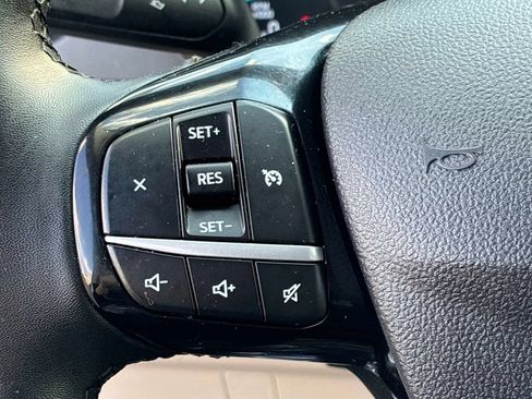 Used 2022 Ford Escape SEL AWD/4WD image 27