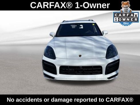 Used 2023 Porsche Cayenne GTS image 2