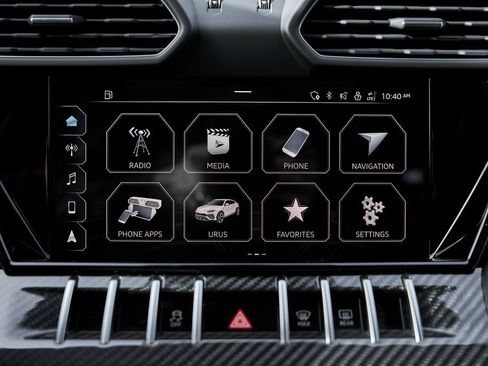 Used 2022 Lamborghini Urus image 73