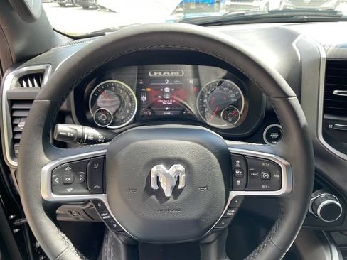 Used 2025 RAM 1500 Big Horn AWD/4WD image 28