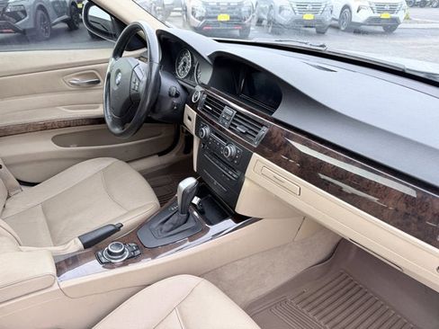 Used 2010 BMW 328i xDrive Sedan image 15
