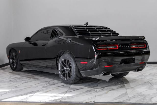 Used 2022 Dodge Challenger R/T Scat Pack RWD image 16