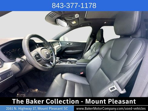 Used 2019 Volvo XC60 T5 Momentum w/ Multimedia Package AWD/4WD image 22