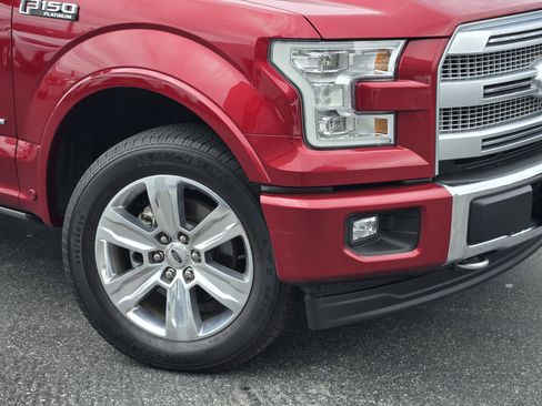 Used 2017 Ford F150 Platinum w/ Equipment Group 701A Luxury AWD/4WD image 9
