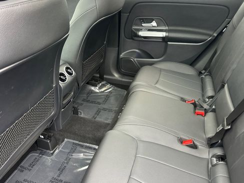 Certified 2025 Mercedes-Benz GLB 250 image 12