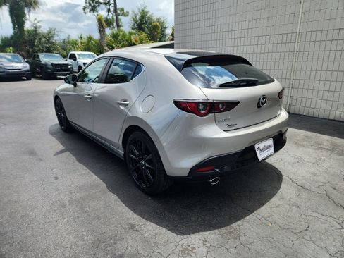 Used 2024 MAZDA MAZDA3 s FWD image 3
