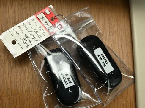 Used 2021 Tesla Model X Long Range image 37