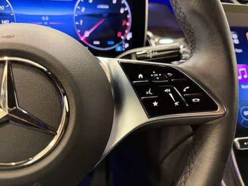 Certified 2025 Mercedes-Benz GLC 300 image 22