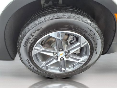 Used 2023 Chevrolet Blazer LT w/ Convenience Package image 9