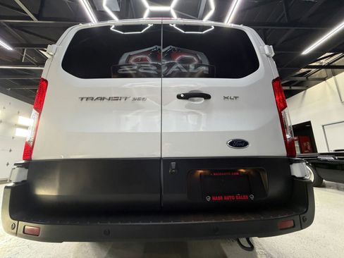 Used 2023 Ford Transit 350 XLT image 14