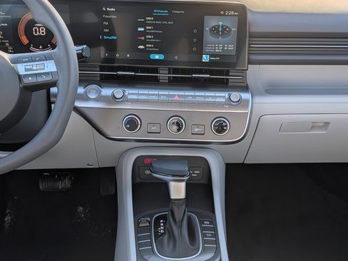 New 2026 Hyundai Kona SE image 10