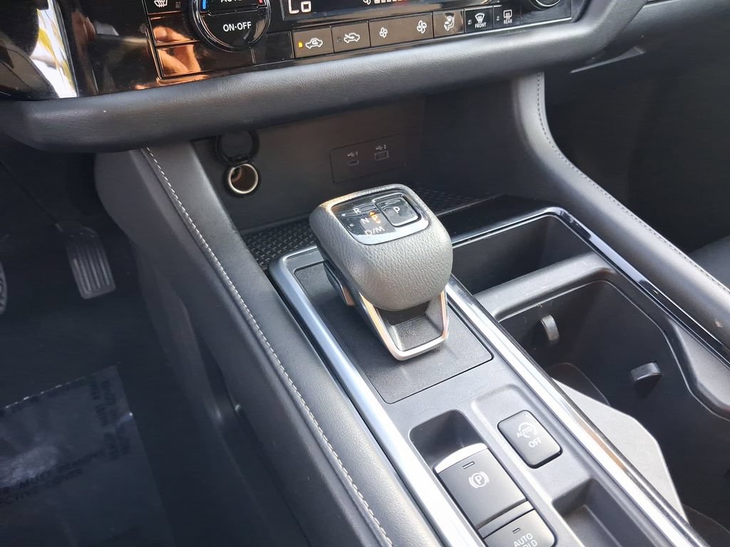 Certified 2024 Nissan Pathfinder SV FWD image 27