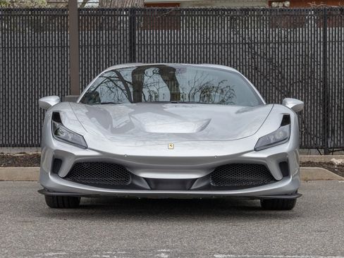 Used 2022 Ferrari F8 Tributo RWD image 5