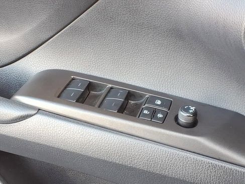 Used 2024 Toyota Camry SE image 28