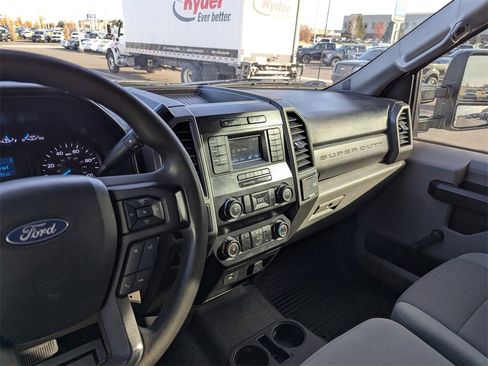 Used 2019 Ford F250 XL w/ STX Appearance Package image 19