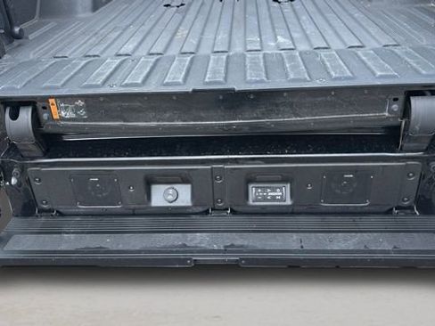 Used 2024 GMC Sierra 2500 Denali Ultimate image 39