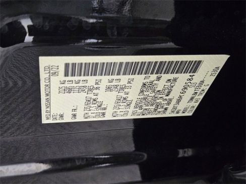 Used 2023 Nissan Rogue S image 19