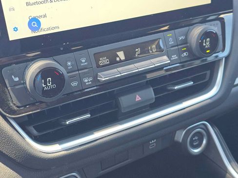 Certified 2026 Toyota Grand Highlander FWD image 34