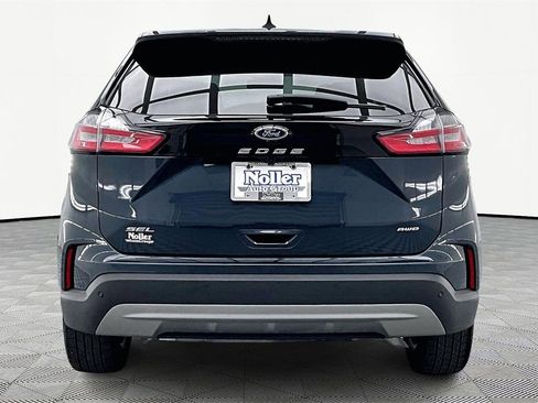 Used 2024 Ford Edge SEL w/ Convenience Package image 4