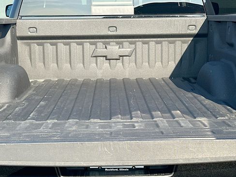 Used 2018 Chevrolet Silverado 1500 LTZ Z71 w/ Redline Edition image 7