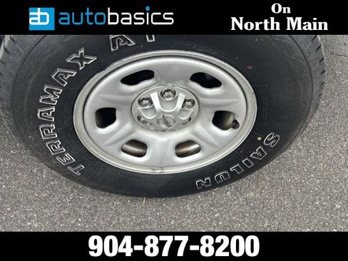 Used 2019 Nissan Frontier S image 29