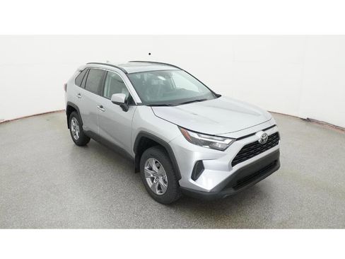 New 2025 Toyota RAV4 XLE image 13