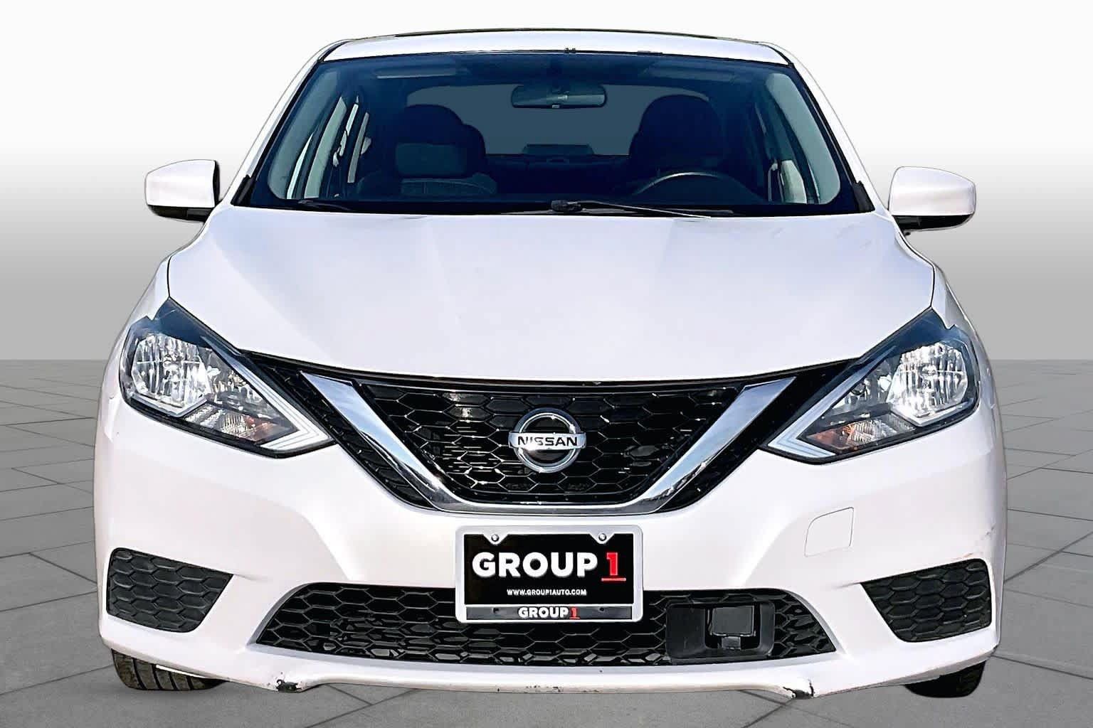 Used 2018 Nissan Sentra SV w/ Premium Package (P01) FWD image 4
