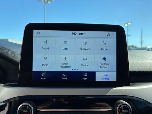 Used 2022 Ford Escape SE image 18