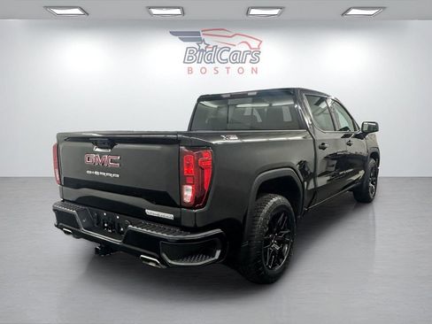Used 2024 GMC Sierra 1500 Elevation w/ Preferred Package AWD/4WD image 4