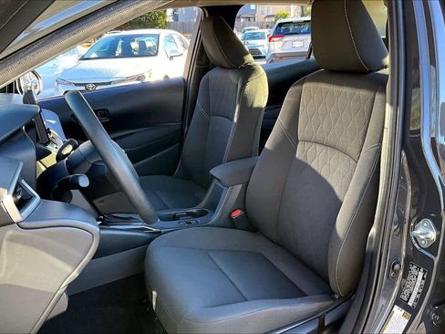 Certified 2025 Toyota Corolla LE image 8