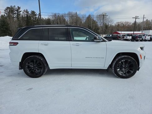 Used 2023 Jeep Grand Cherokee Overland w/ Luxury Tech Group IV image 83
