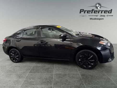 Used 2014 Toyota Corolla LE image 8