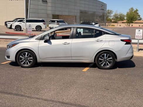 Certified 2025 Nissan Versa SV FWD image 3