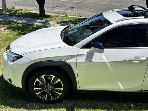 Used 2019 Lexus UX 200 w/ Accessory Package 2 FWD image 10