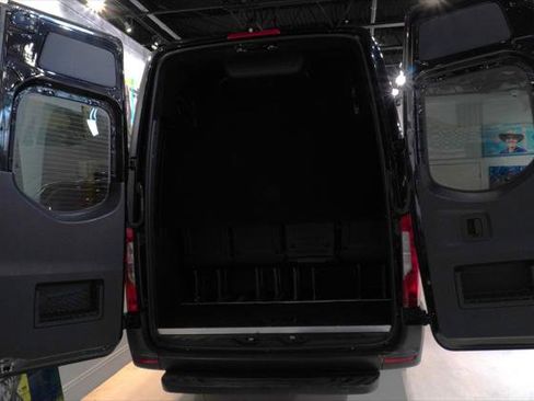 Used 2020 Mercedes-Benz Sprinter 3500 image 10