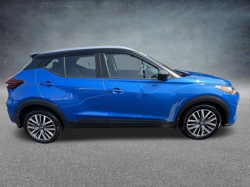 Used 2024 Nissan Kicks SV FWD image 8